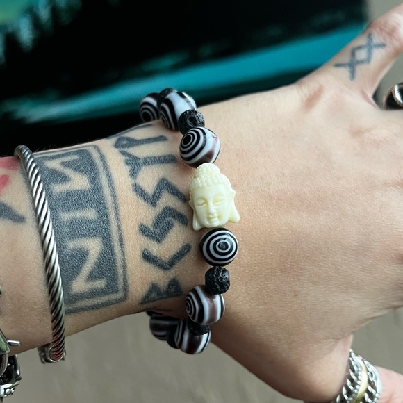 🔴❌ SALE ! red dot items are 2 for $25 . Bundle more than 3 and its $10 each 🙂 - Picture 5 of 8